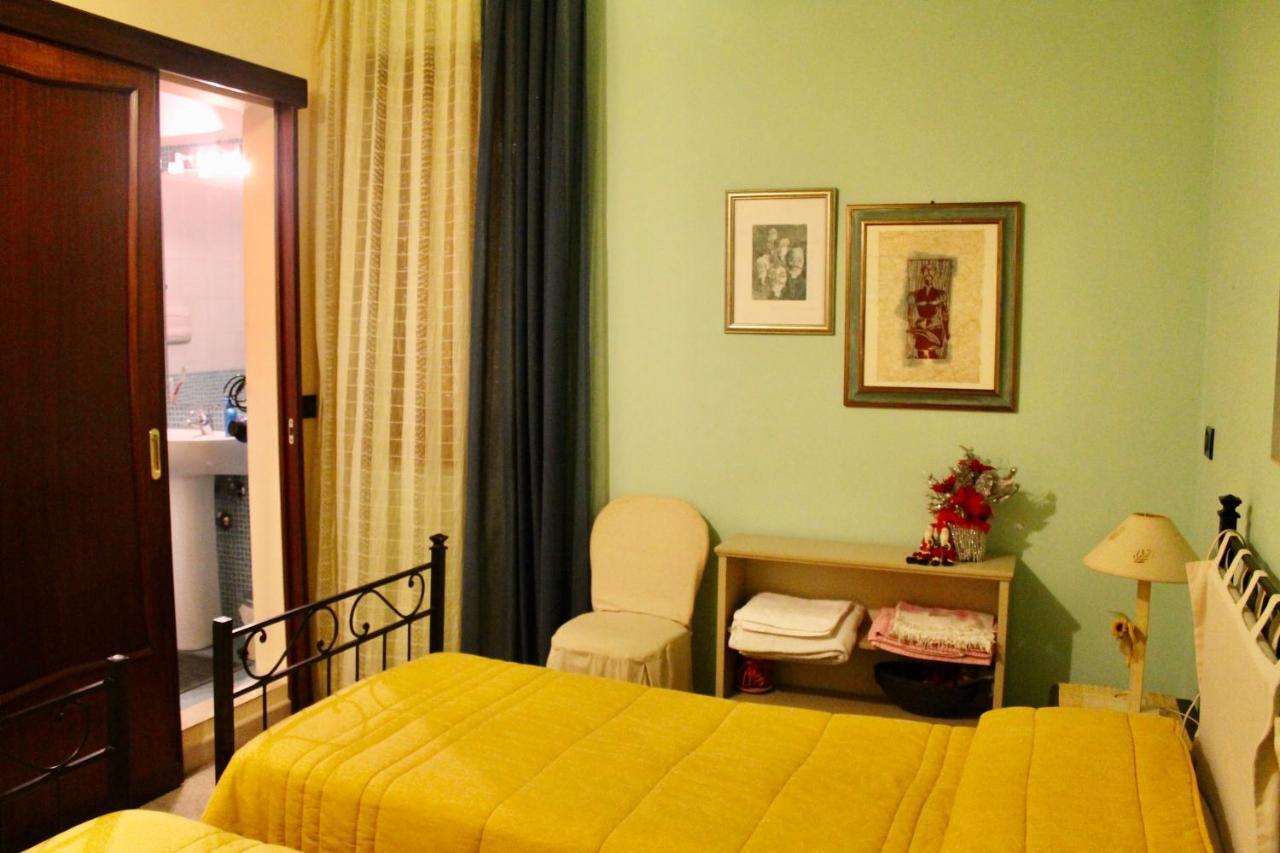 A Casa Di Mamma Hotel Milazzo Exterior foto